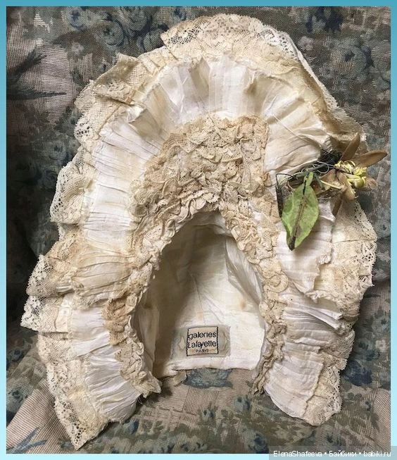 Какой же наряд без боннета