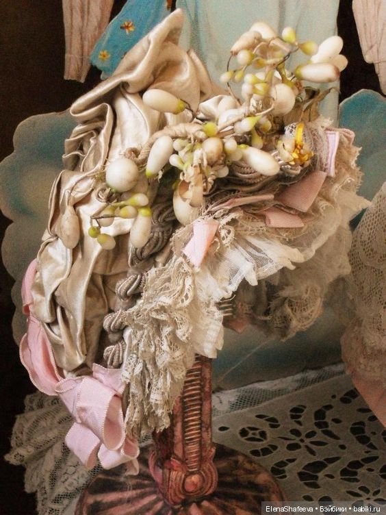 Какой же наряд без боннета