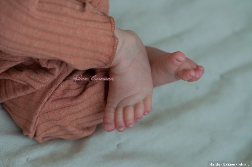 Jayden awake скульптора Natalie Scholl, автор прототипа Silvia Ezquerra