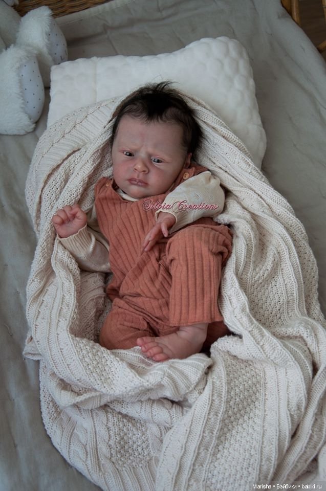 Jayden awake скульптора Natalie Scholl, автор прототипа Silvia Ezquerra