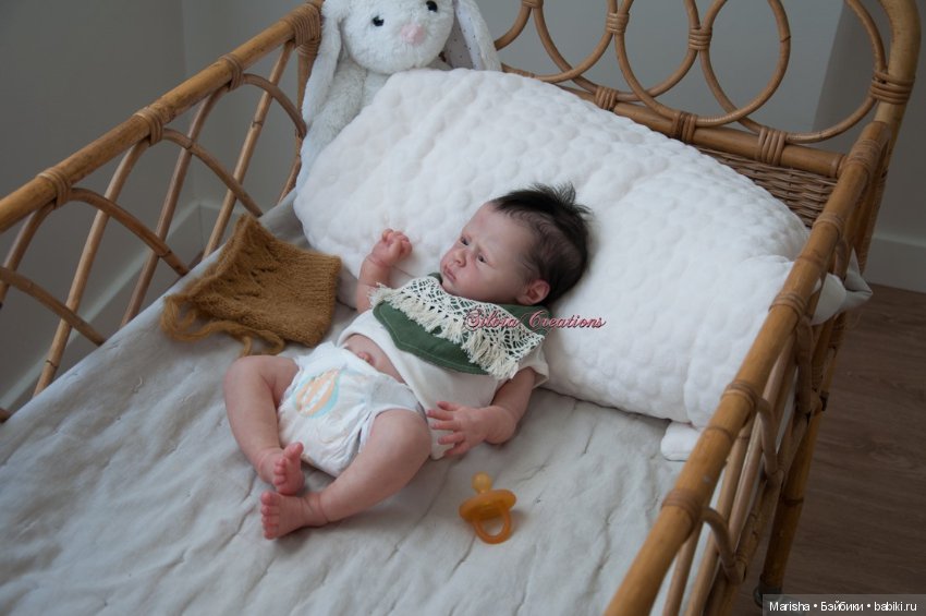 Jayden awake скульптора Natalie Scholl, автор прототипа Silvia Ezquerra