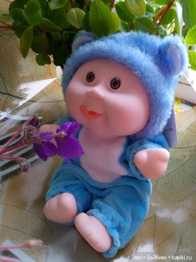 Симпатичный пупсик в костюмчике Dreamdoll