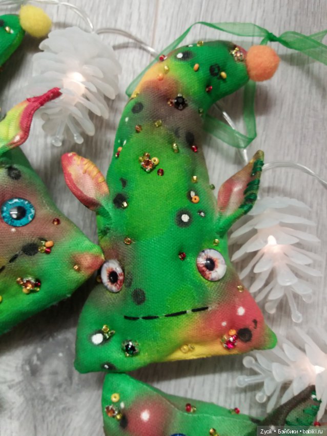 Веселые чердачные елки. Комплект из 5 штук (фото 2)