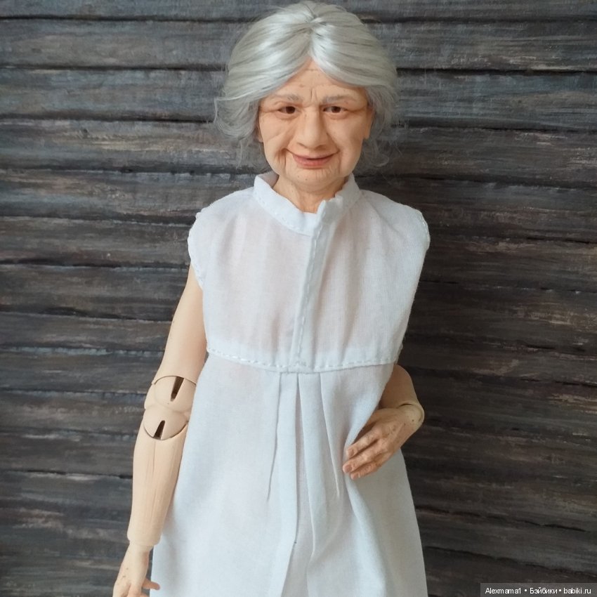 Авторская шарнирная бабушка Маша 24 см