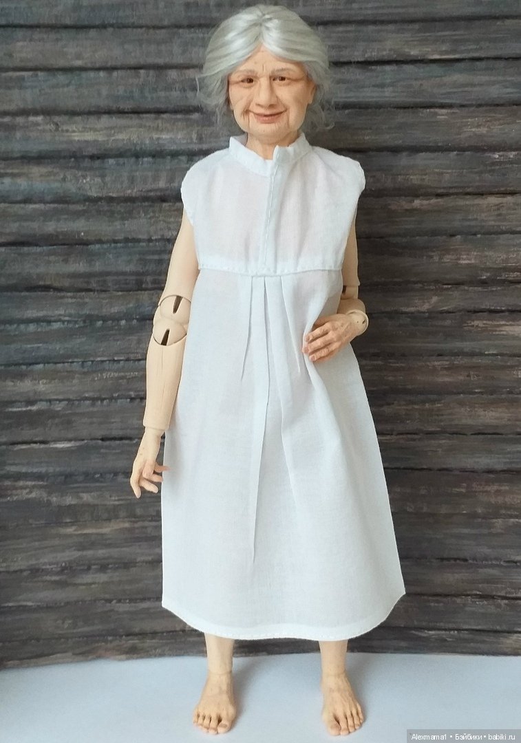 Авторская шарнирная бабушка Маша 24 см