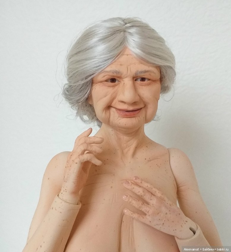 Авторская шарнирная бабушка Маша 24 см