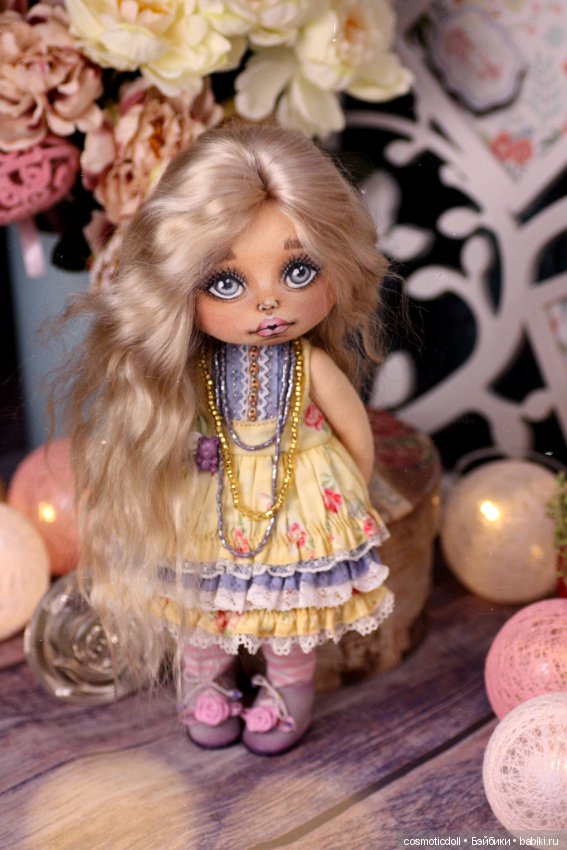 Коллекционная текстильная кукла