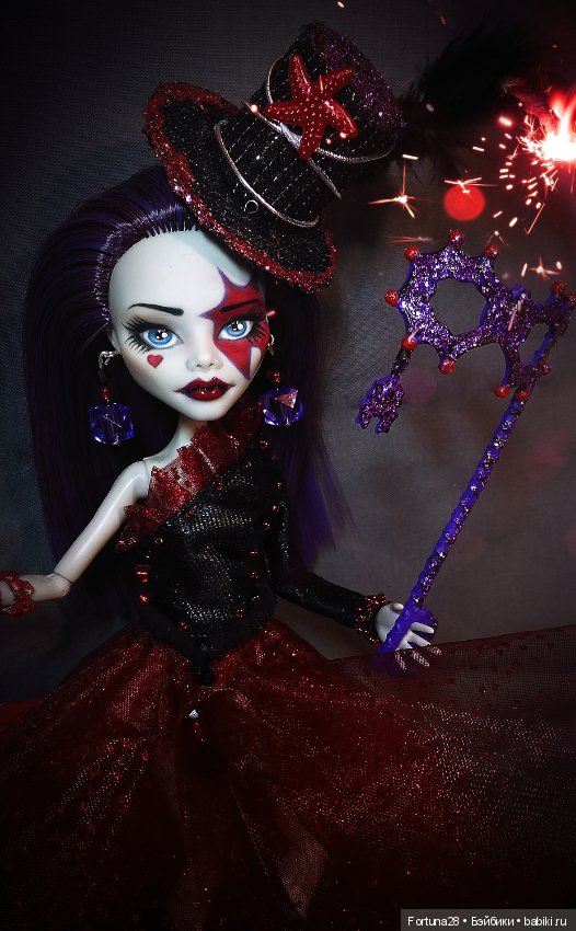 Карнавальная дива - готическая, таинственная, манящая (фото 9)