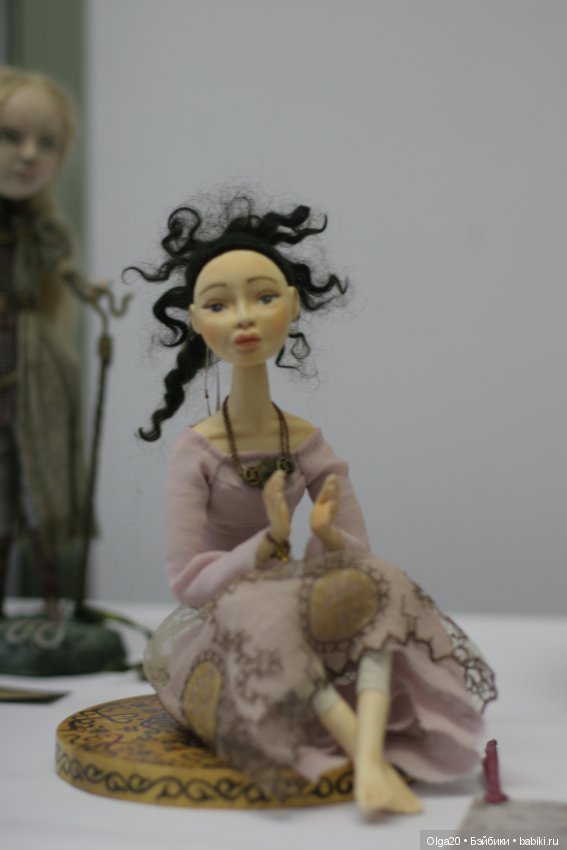 Выставка авторской куклы "Снежные аллеи" в г. Новосибирске