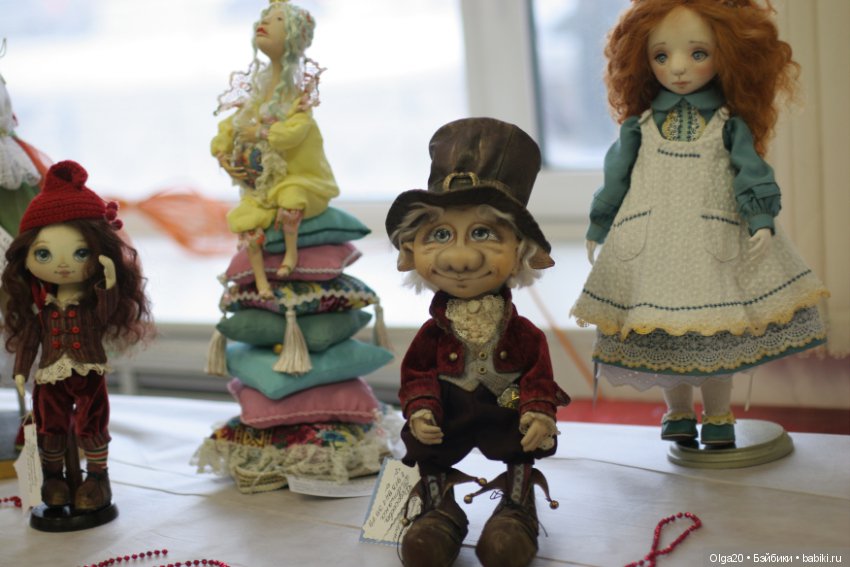 Выставка авторской куклы "Снежные аллеи" в г. Новосибирске