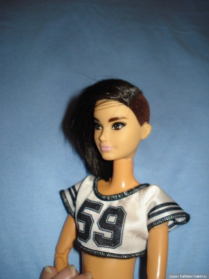 Новенькая — Куклы Barbie (Барби): Looks (фото 8)