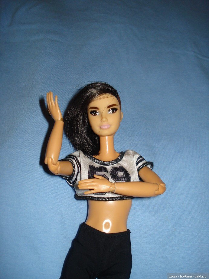 Новенькая — Куклы Barbie (Барби): Looks (фото 10)