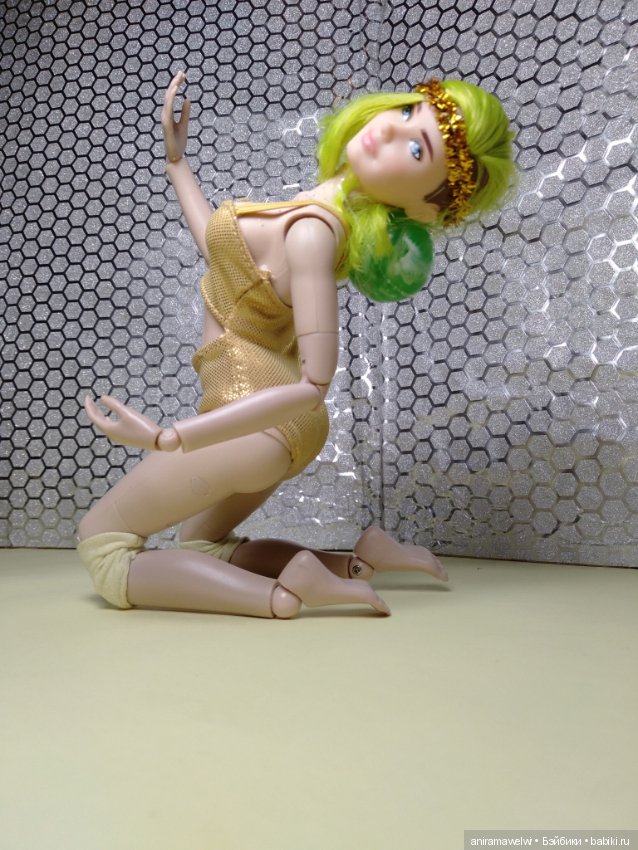 Чудеса гибкости Нэз. Художественная гимнастика с мячиком