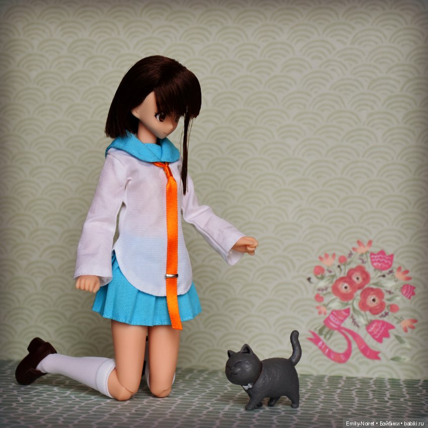 Потому что нельзя просто взять и не потискать котика