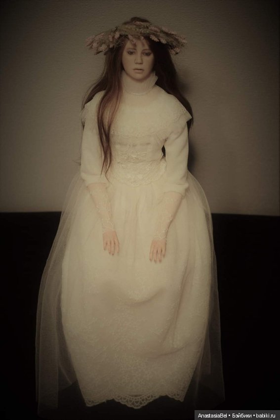 Белый вереск в твоих волосах... Как же звали тебя