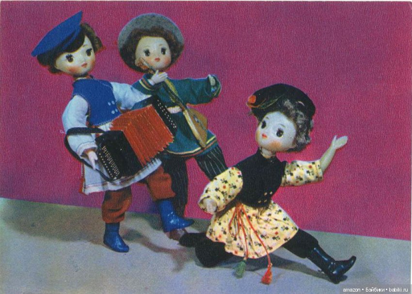 Серия открыток с куклами "Русский сувенир" и не только