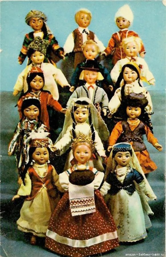 Серия открыток с куклами "Русский сувенир" и не только