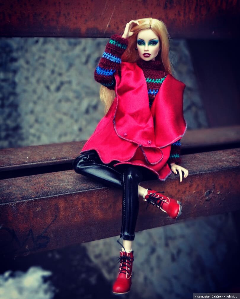 В одном мрачном городе — Куклы Integrity Toys (Интегрити): Poppy Parker