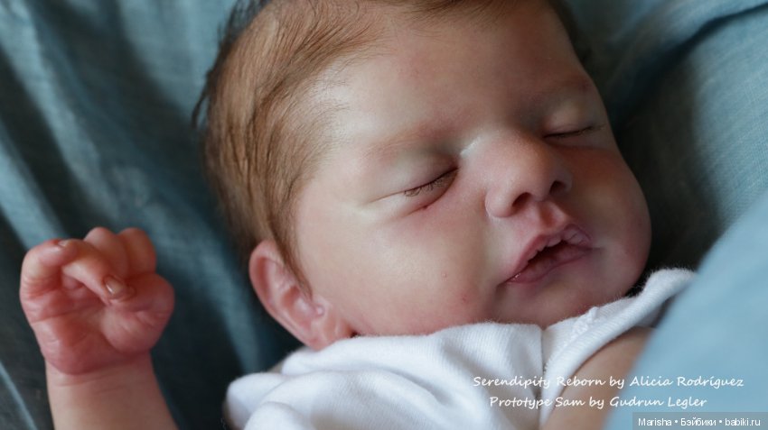 Sam от скульптора Gudrun Legler, автор прототипа ‎Alicia Rodriguez