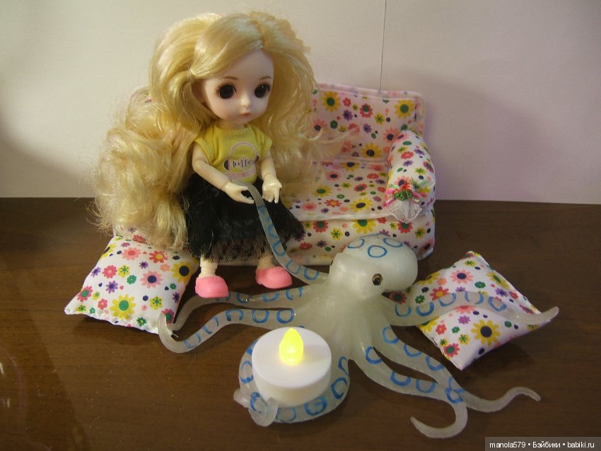 Три девицы вечерком замечтались о своём. Сказочка