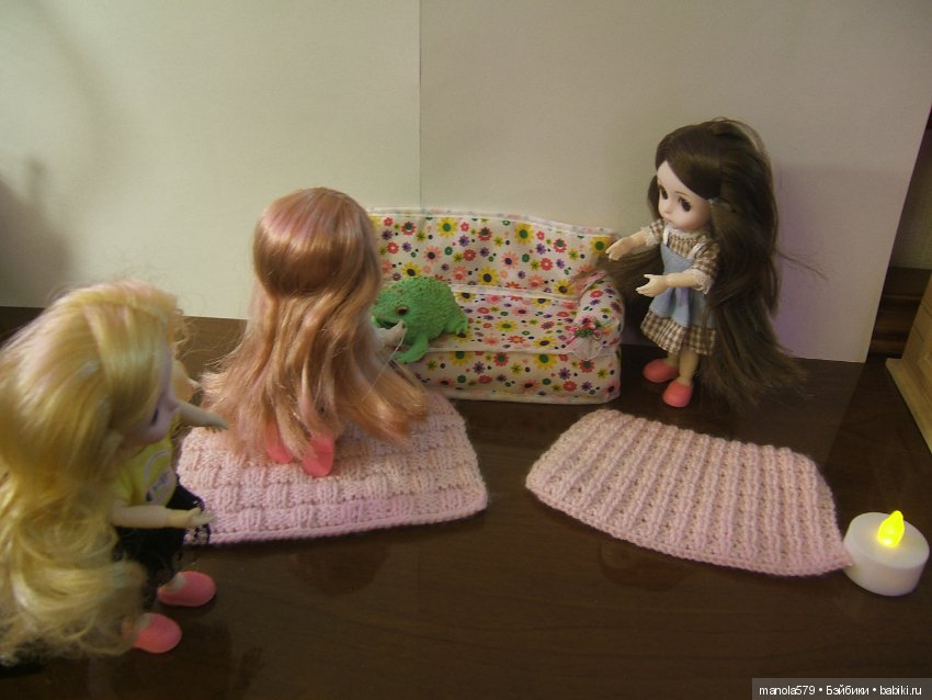 Три девицы вечерком замечтались о своём. Сказочка