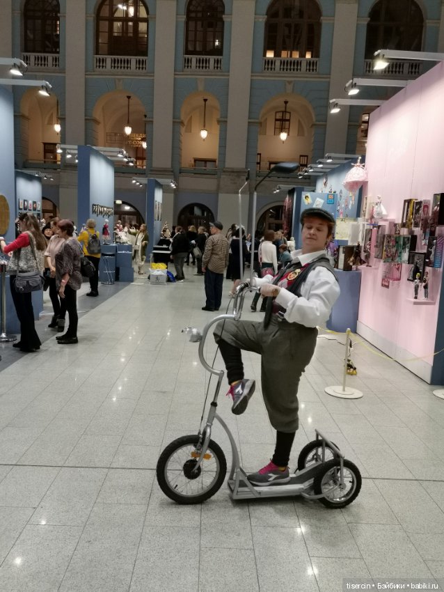 Гостиный двор. Декабрьская выставка кукол 2019 г., часть 2 (фото)