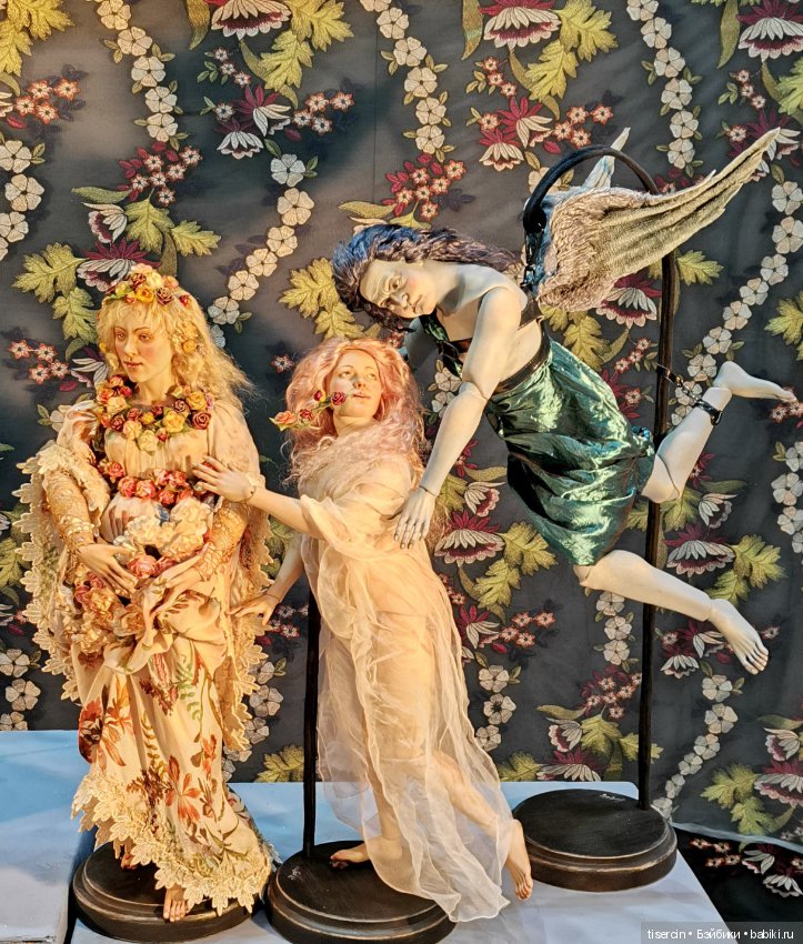 Гостиный двор. Декабрьская выставка кукол 2019 г., часть 2 (фото)