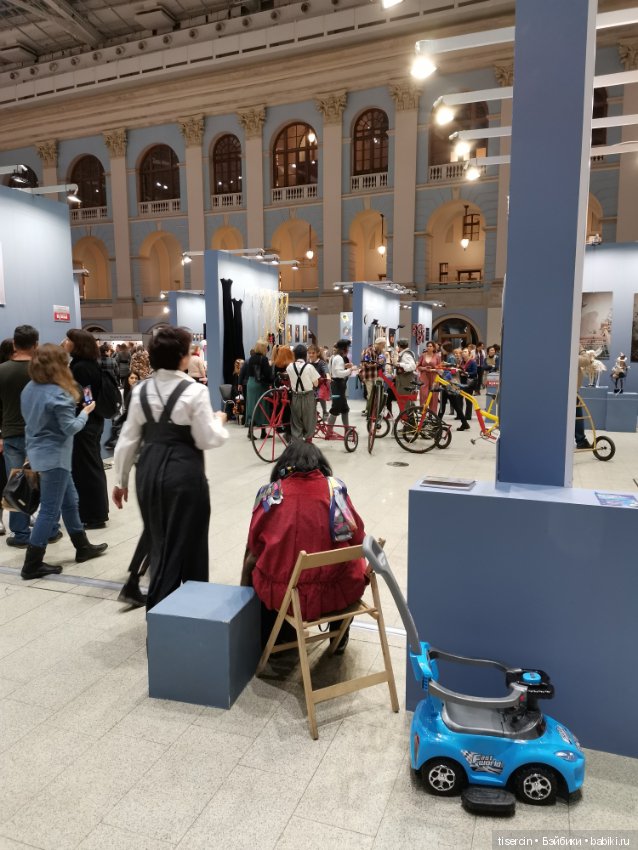 Гостиный двор. Декабрьская выставка кукол 2019 г., часть 2 (фото)