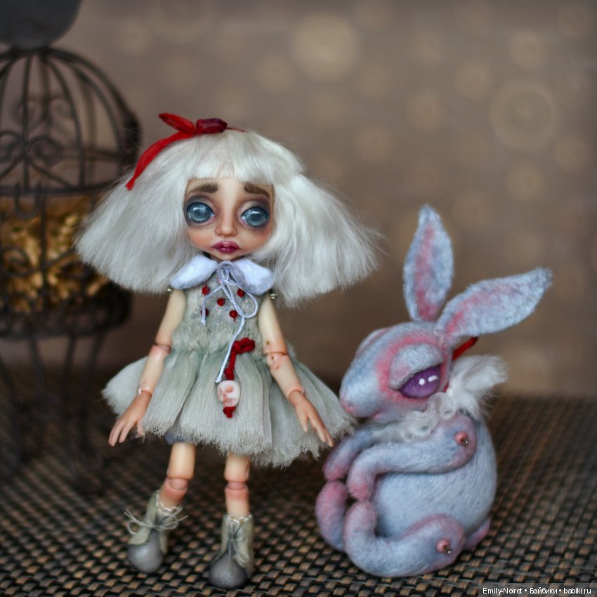 Девочка Вера из Страны Чудес