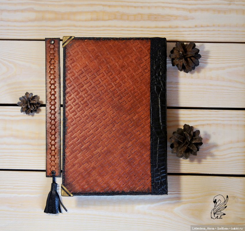 Кожевенное хобби: оформление книг и Профессор (фото 2)