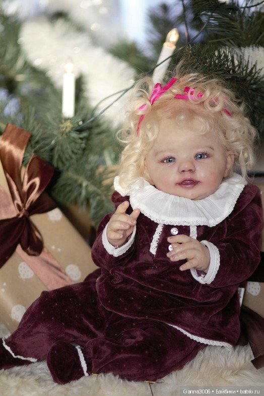 Прототип Abigail Smiling by Laura Tuzio Ross