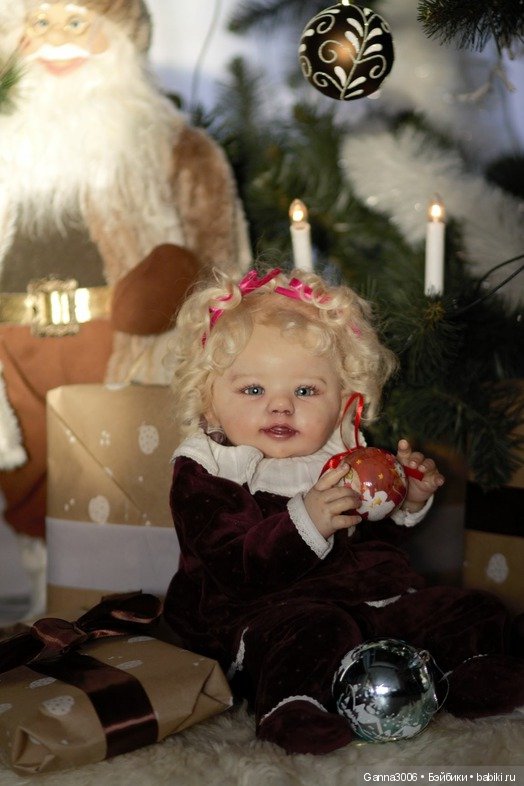 Прототип Abigail Smiling by Laura Tuzio Ross