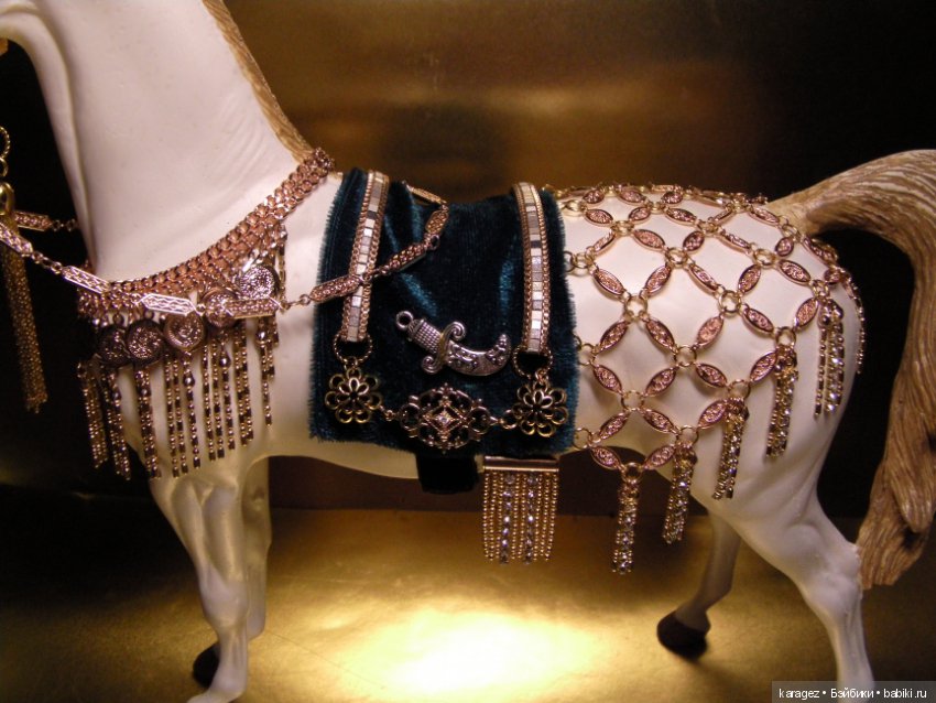 Конь султана. Фигурка коня Peter Stone в парадной сбруе Древнего Востока (фото 4)