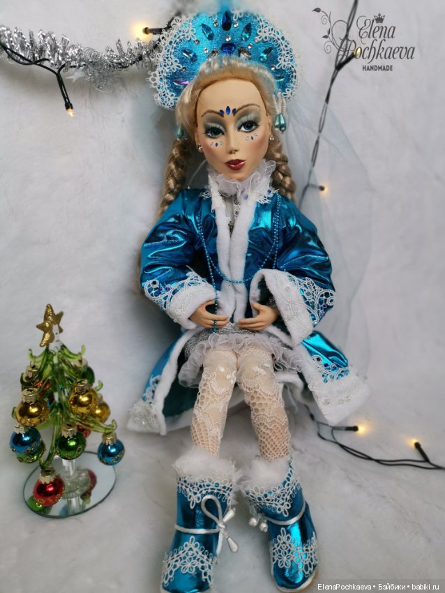 Волшебная Снегурочка, шарнирная интерьерная кукла (фото 6)
