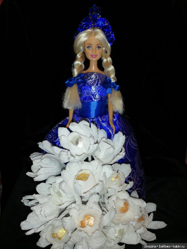 Конфетная Барби-Снегурочка