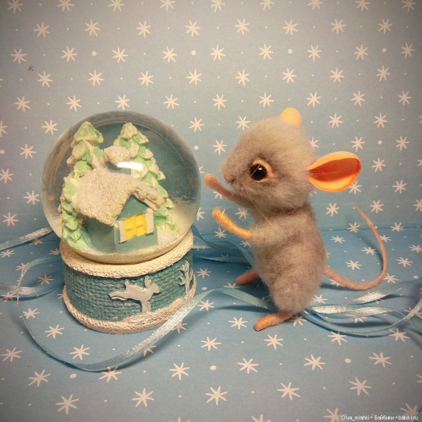 Он уже близко — Валяные игрушки из шерсти: сухое валяние (фото 3)