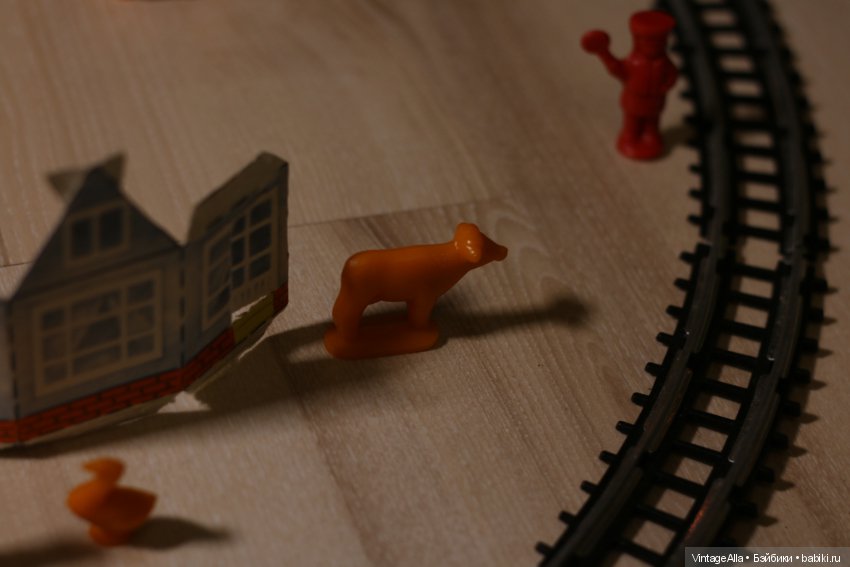 Железная дорога — Игрушки СССР и советского детства: резиновые