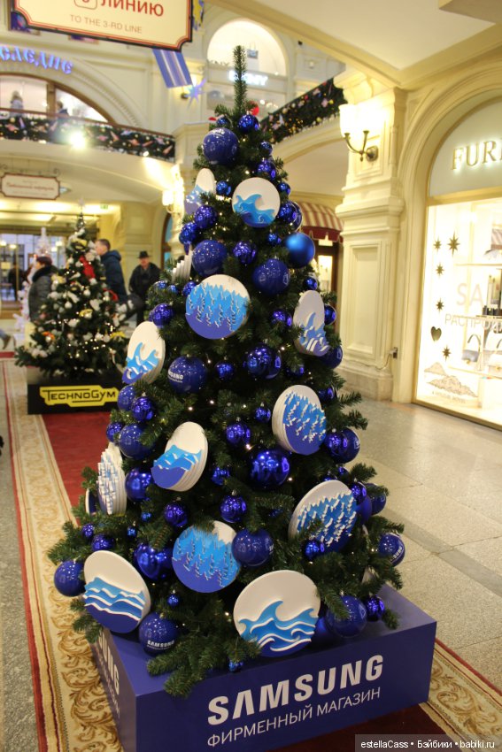 Парад ГУМовских елок — Новый год и Рождество: праздничные фото кукол