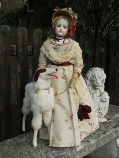 Модные куклы. Фасоны платья