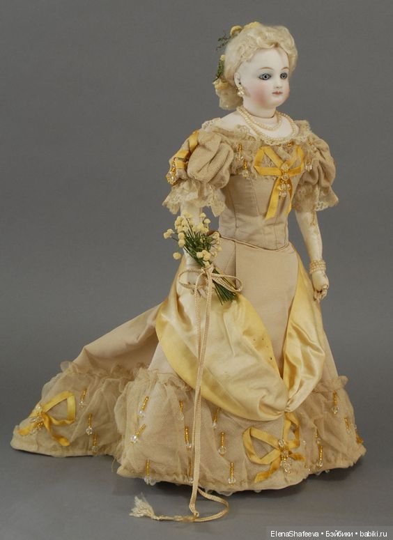 Модные куклы. Фасоны платья