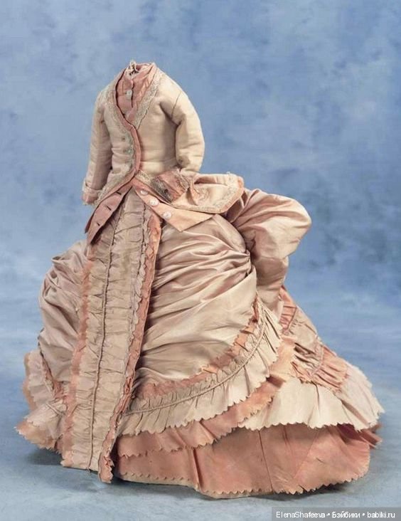 Модные куклы. Фасоны платья