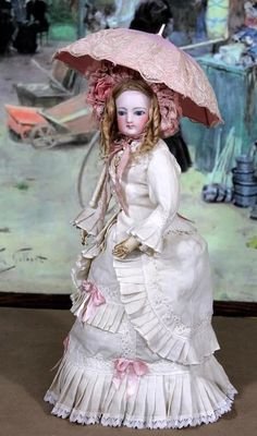 Модные куклы. Фасоны платья