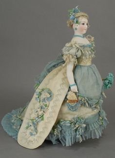 Модные куклы. Фасоны платья (фото 2)