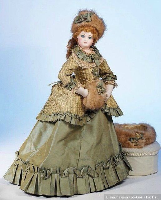 Модные куклы. Фасоны платья