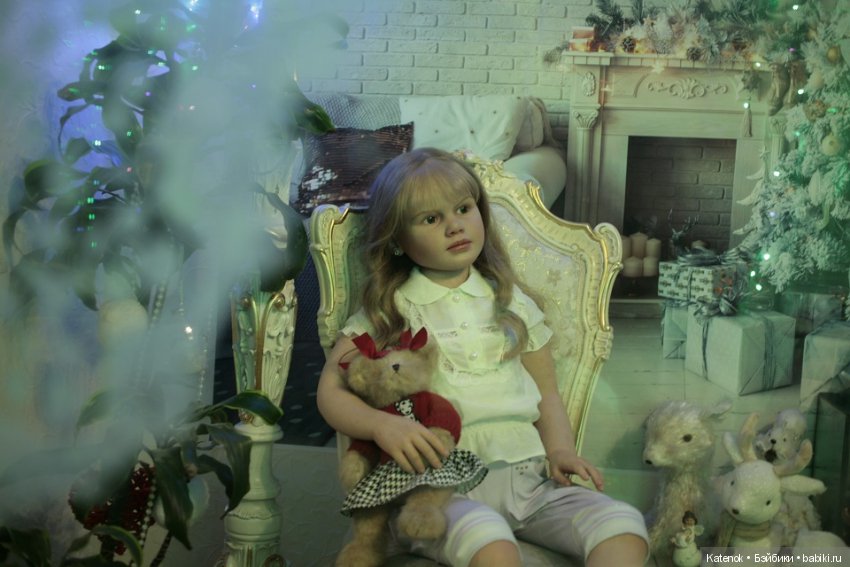 Моя любимая Габриелла с Новогодними фотографиями