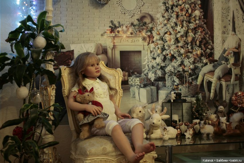 Моя любимая Габриелла с Новогодними фотографиями