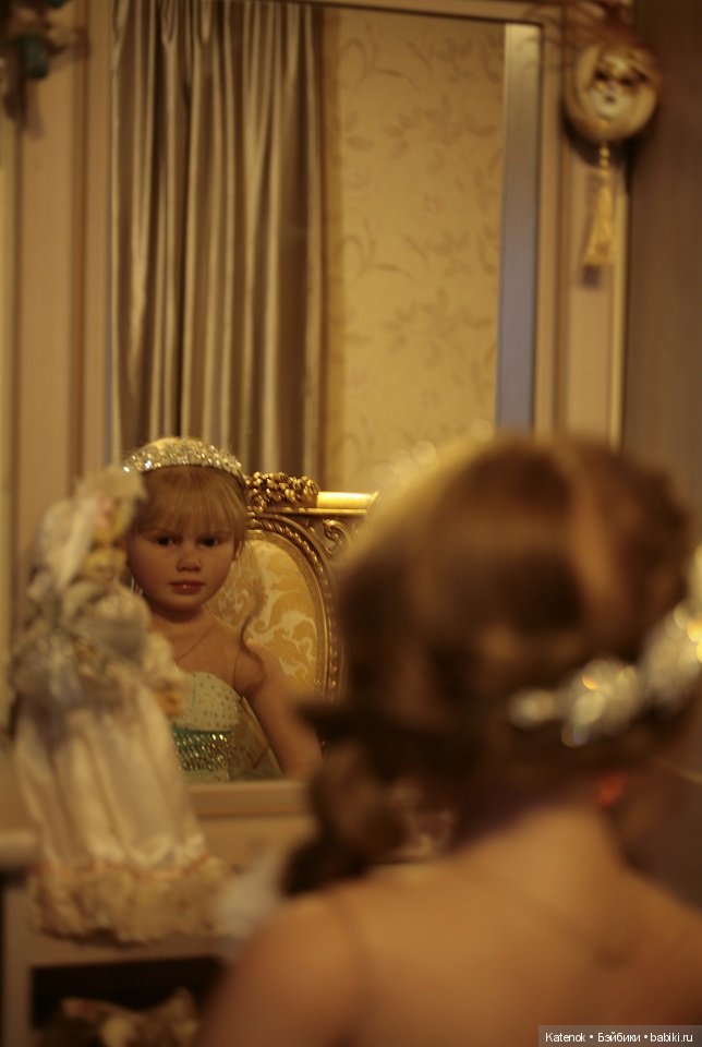 Моя любимая Габриелла с Новогодними фотографиями