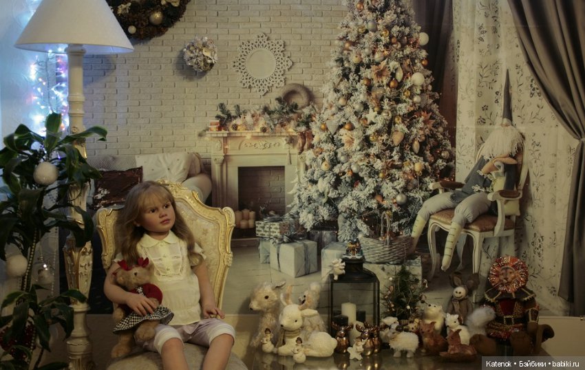 Моя любимая Габриелла с Новогодними фотографиями
