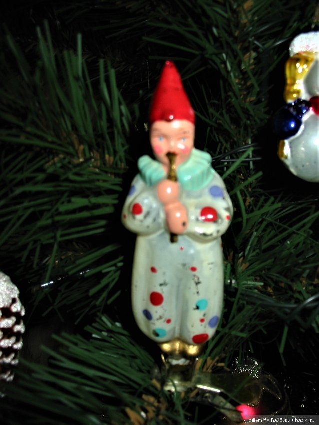 Нарядили елку, встали в хоровод