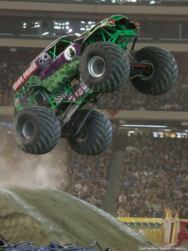 Желанный подарок дочки или монстр трак от hot wheels